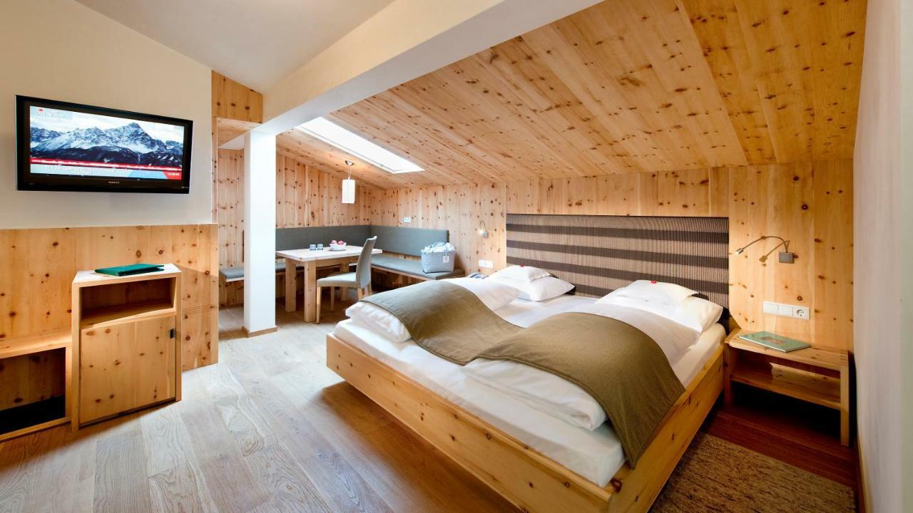 Naturhotel Leitlhof Сан-Кандидо Экстерьер фото